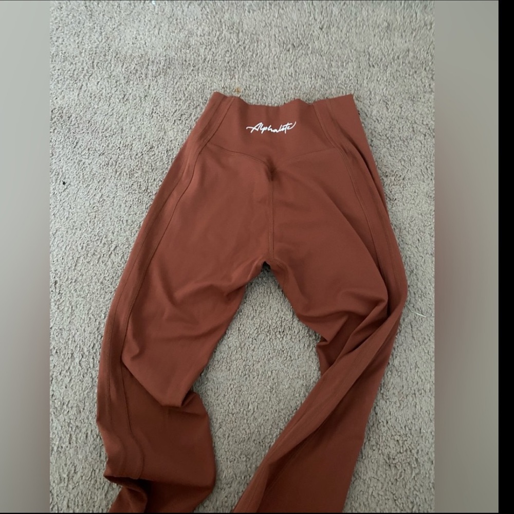 Alphalete leggings
